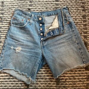 Levi 501 Mid Thigh Short, Luxor Street